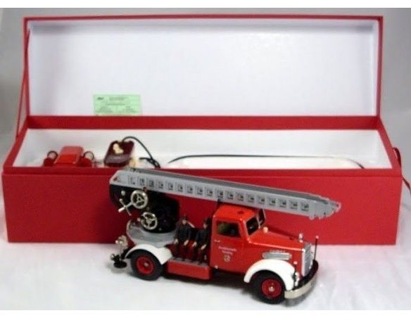 Schuco 0203 MAN CONSRUCTION FIRE ENGINE 1/18 Modellino
