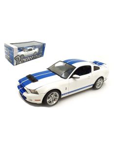 GREENLIGHT GREEN13674 SHELBY GT500 2011 PERFORMANCE WHITE...
