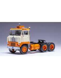 IXO MODEL TR188 WHITE 7400 1960 BEIGE 1:43 Modellino