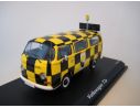 Schuco 3223 VW BUS T2A MINIBUS 'FOLLOW ME' 1/43 Modellino
