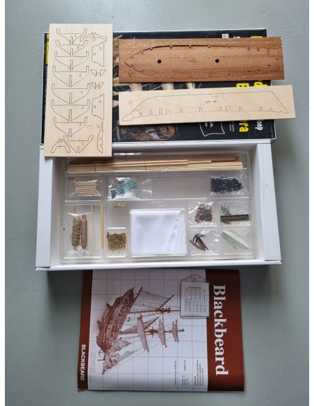 Mini Mamoli MV82 BARBANERA - BLACKBEARD Kit Navi 1:57 Modellino