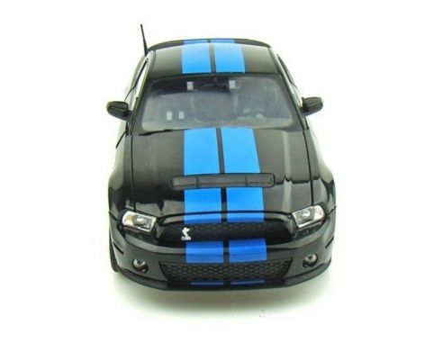 Shelby Collectibles 11812 FORD SHELBY GT500 2010 1/18 Modellino