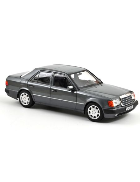 NOREV NV183946 MERCEDES 500 E 1990 MET.PEARL GREY 1:18 Modellino