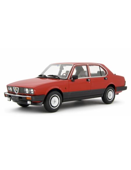 LAUDO RACING LM171C ALFETTA 2.0I QUADRIFOGLIO ORO 1983-84 ALFA RED 1:18 Modellino
