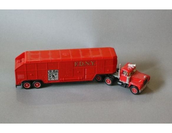 Solido 3511 MACK R600 POMPIERI 1/50 Modellino
