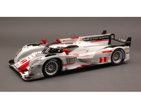 Spark Model S18LM12 AUDI R18 N.1 WINNER LM 2012 LOTTERER-FASSLER-TRELUYER 1:18 Modellino