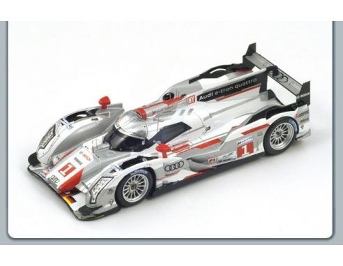 Spark Model S43LM12 AUDI R18 N.1 WINNER LM 2012 FASSLER-LOTTERER-TRELUYER 1:43 Modellino