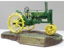 SpecCast SPEC167 JOHN DEERE MODEL A BASE RESINA 1:16 Mezzi Industriali