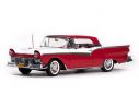 SunStar SS1331 FORD FAIRLANE SKYLINER 1957 WHITE/FLAME RED 1:18 Auto Stradali