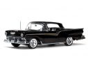 SunStar SS1335 FORD FAIRLANE SKYLINER 1957 BLACK 1:18 Modellino