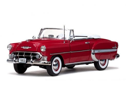 SunStar SS1620 CHEVROLET BEL AIR OPEN CONVERTIBLE 1953 TARGET RED 1:18 Modellino