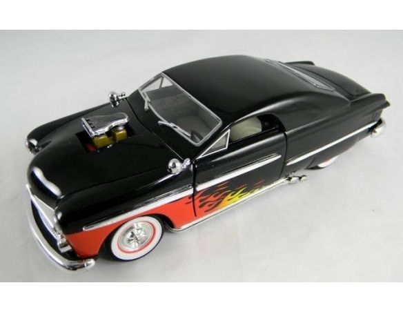 Tin's Manufactured 79552 FORD STREET ROAD HARDTOP '49 1/24 Modellino