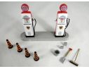 Tin's Manufactured 90034 GAS PUMP ISLAND SET 1950 WHITE 1/24+ Modellino