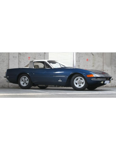 AUTOCULT ATC90339 FERRARI 365 GTB4 PININFARINA COUPE SPECIALE BLUE/WHITEMASTERPIECE 1:43 Modellino