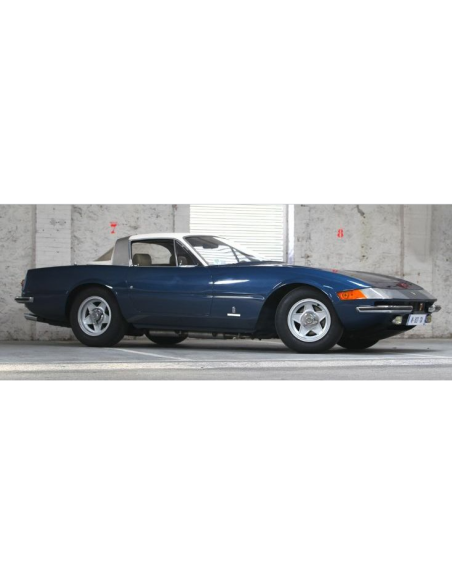 AUTOCULT ATC90339 FERRARI 365 GTB4 PININFARINA COUPE SPECIALE BLUE/WHITEMASTERPIECE 1:43 Modellino