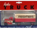 Tonkin AHL6405 PETERBUILT 260 FREIGHTWAYS 1/64 Modellino