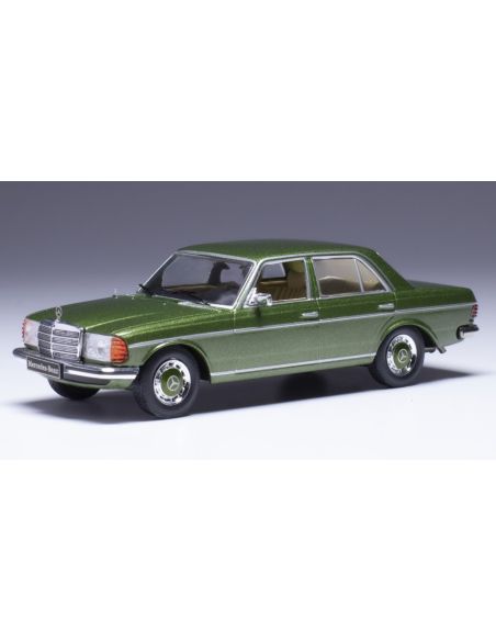 IXO MODEL CLC587 MERCEDES 240D (W123) 1976 GREEN 1:43 Modellino
