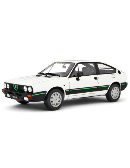 LAUDO RACING LM184C ALFA SPRINT 1.5 Q.V.1983 WHITE 1:18 Modellino