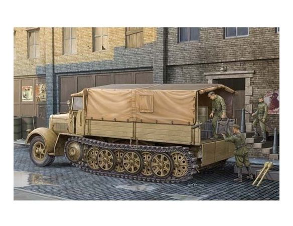 TRUMPETER 01507 GERMAN SD.KFZ.7 MITTLERE ZUGKRAFTWAGEN 8T LATE Modellino