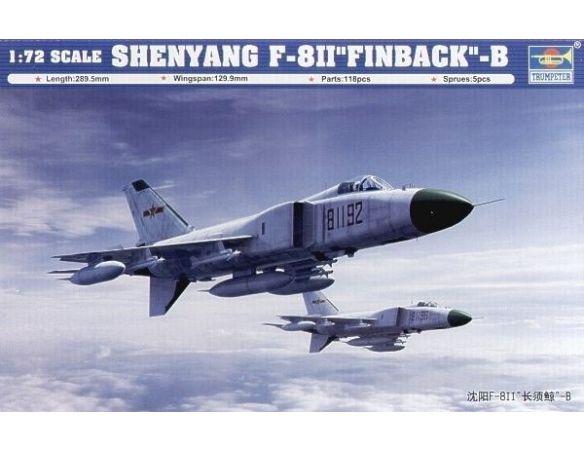 TRUMPETER 01610 F-811 FINBACK B Modellino
