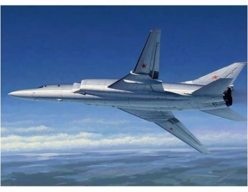 TRUMPETER 01655 TU-22M2 BACKFIRE B STRATEGIC BOMBER Modellino