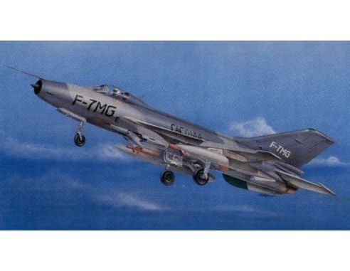 TRUMPETER 02220 F-7MG Modellino