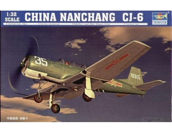 TRUMPETER 02240 CJ-6 NANCHANG Modellino
