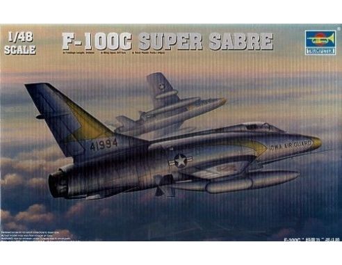 TRUMPETER 02838 F-100 C SUPER SABRE Modellino