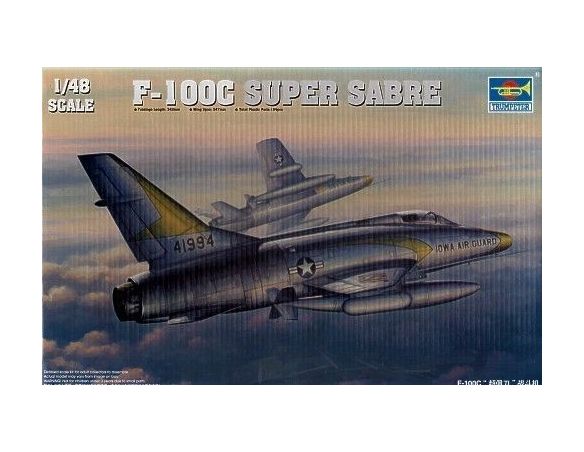 TRUMPETER 02838 F-100 C SUPER SABRE Modellino