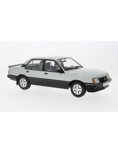 MODELCARGROUP MCG18460 OPEL ASCONA C SR 1981 SILVER 1:18 Modellino