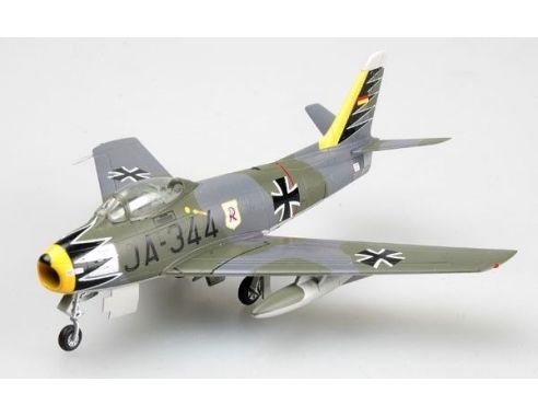 TRUMPETER 37103 F-86 3./JG71. 1963 Modellino