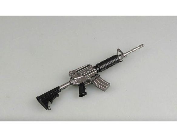 TRUMPETER 39108 M4A1 Modellino