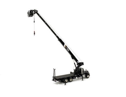 TWH Movimento Terra 048-01036 NATIONAL CRANE 1300H 1/50 BLACK ON Automezzo 1/50