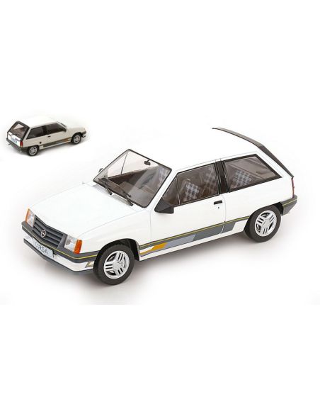 MODELCARGROUP MCG18432 OPEL CORSA A SR 1983 WHITE 1:18 Modellino