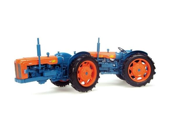 Universal Hobbies UH2637 TRATTORE FORD DOE 'TRIPLE D' 1:16 Modellino