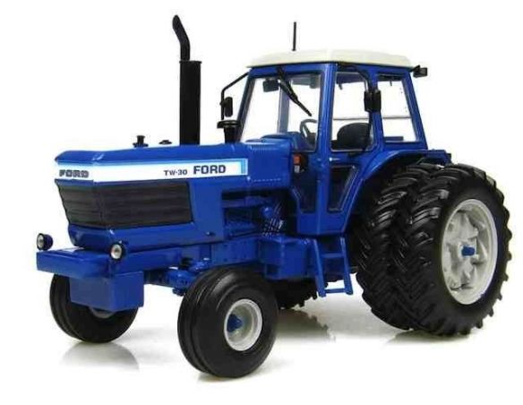 Universal Hobbies UH4024 FORD TW30 6 WHEELS 1979 1:32 Modellino