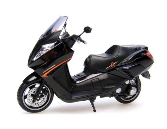 Universal Hobby 1961 PEUGEOT SATELIS 125 COMPRES.BLACKSAT Modellino