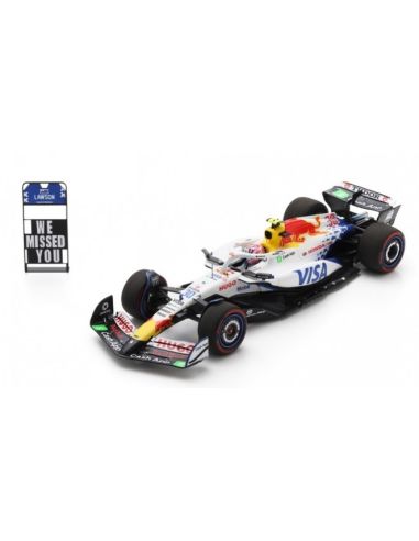 SPARK MODEL S9591 RACING BULLS VCARB 02 N.30 JAPAN GP 2025 L.LAWSON W/PIT BOARD 1:43 Modellino