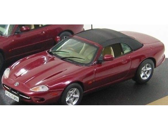 Vitesse V98060 JAGUAR XK8 CLOSED CONV. CARNIVAL RED Modellino