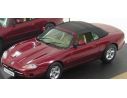 Vitesse V98060 JAGUAR XK8 CLOSED CONV. CARNIVAL RED Modellino