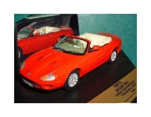 Vitesse V98102 JAGUAR XKR OPEN CONVERTIBLE 98 RED M Modellino
