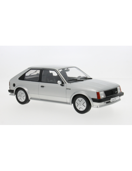 MODELCARGROUP MCG18533 OPEL KADETT D GTE 1983 SILVER 1:18 Modellino