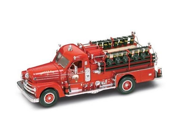 Yat Ming YM20168 SEAGRAVE MODEL 750 1958 FIRE TRUCK 1:24 Modellino