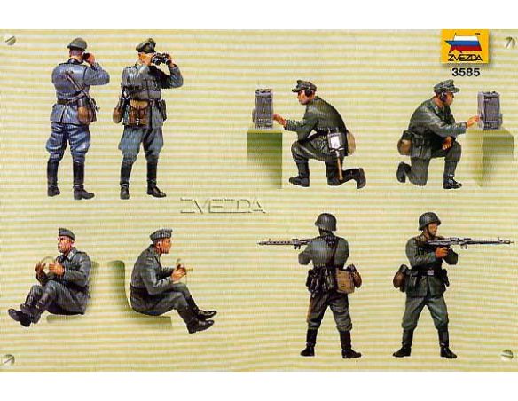 Zvezda Z3585 GERMAN HALFTRACK CREW KIT 1:35 Modellino