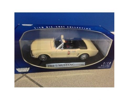 Motor Max 73145 MUSTANG CONVERTIBLE 1964 1/18 Modellino