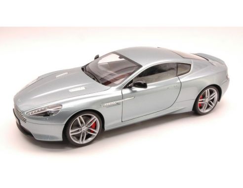 Welly WE4695 ASTON MARTIN DB9 COUPE' 2005 SILVER 1:18 Modellino