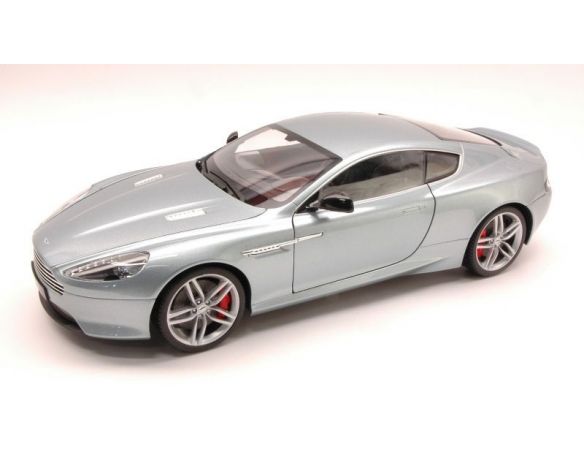 Welly WE4695 ASTON MARTIN DB9 COUPE' 2005 SILVER 1:18 Modellino