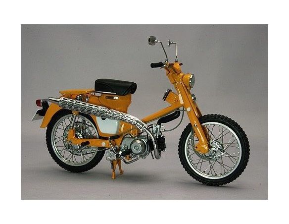 Ebbro EB10025 HONDA HUNTER CUB C105H 1963 YELLOW 1:10 Modellino