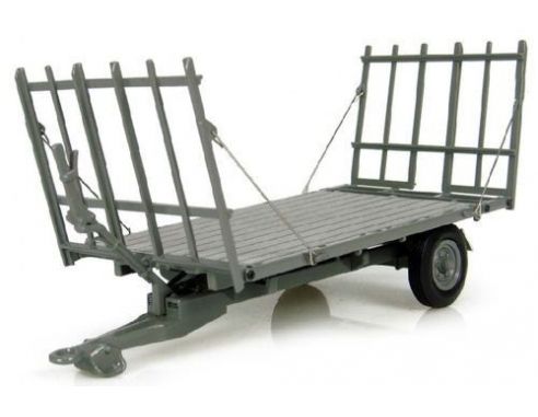 Universal Hobbies UH4110 RIMORCHIO MASSEY FERGUSON 3 Ton WITH HAY LADES 1:32 Modellino
