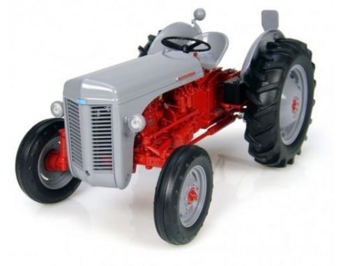 Universal Hobbies UH4118 FERGUSON FF 30 DS 1957 1:16 Modellino